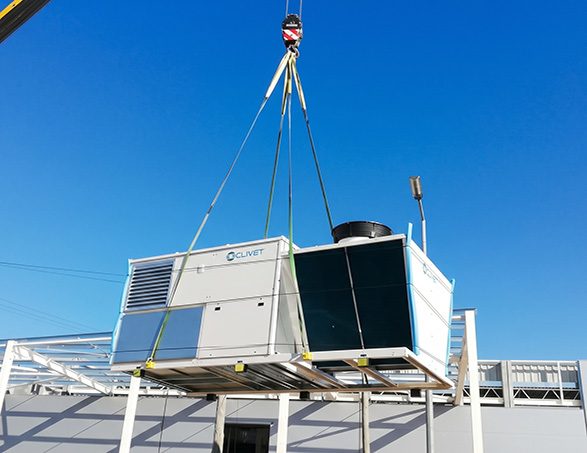 Esmoriz supermarket rooftop condensado por aire